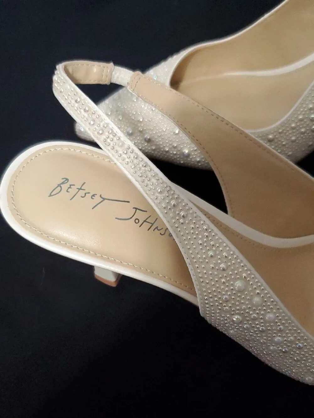 Betsey Johnson NWOT Ivory Clark Rhinestone Pearl Slingback Wedding Pumps Sz 10